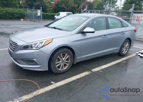 2017 Hyundai Sonata Se z USA, uszkodzony, nr VIN 5NPE24AFXHH522739